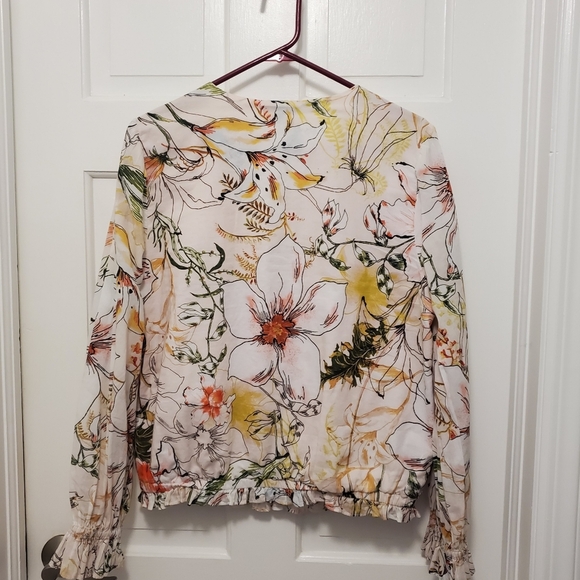 Inc. International Concepts Floral Print 100% Cotton L/S Top Lge, Ruffle Hemline - Picture 9 of 9